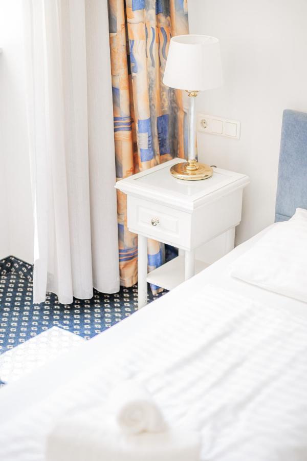 Self-Check-In Hotel Adlon Bécs Kültér fotó