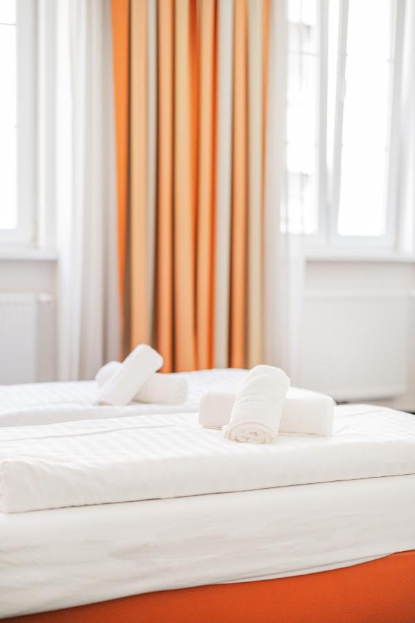 Self-Check-In Hotel Adlon Bécs Kültér fotó