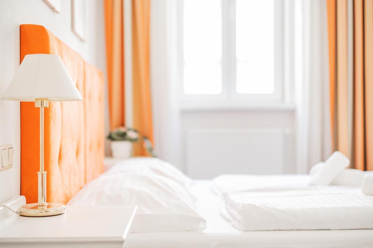 Self-Check-In Hotel Adlon Bécs Kültér fotó