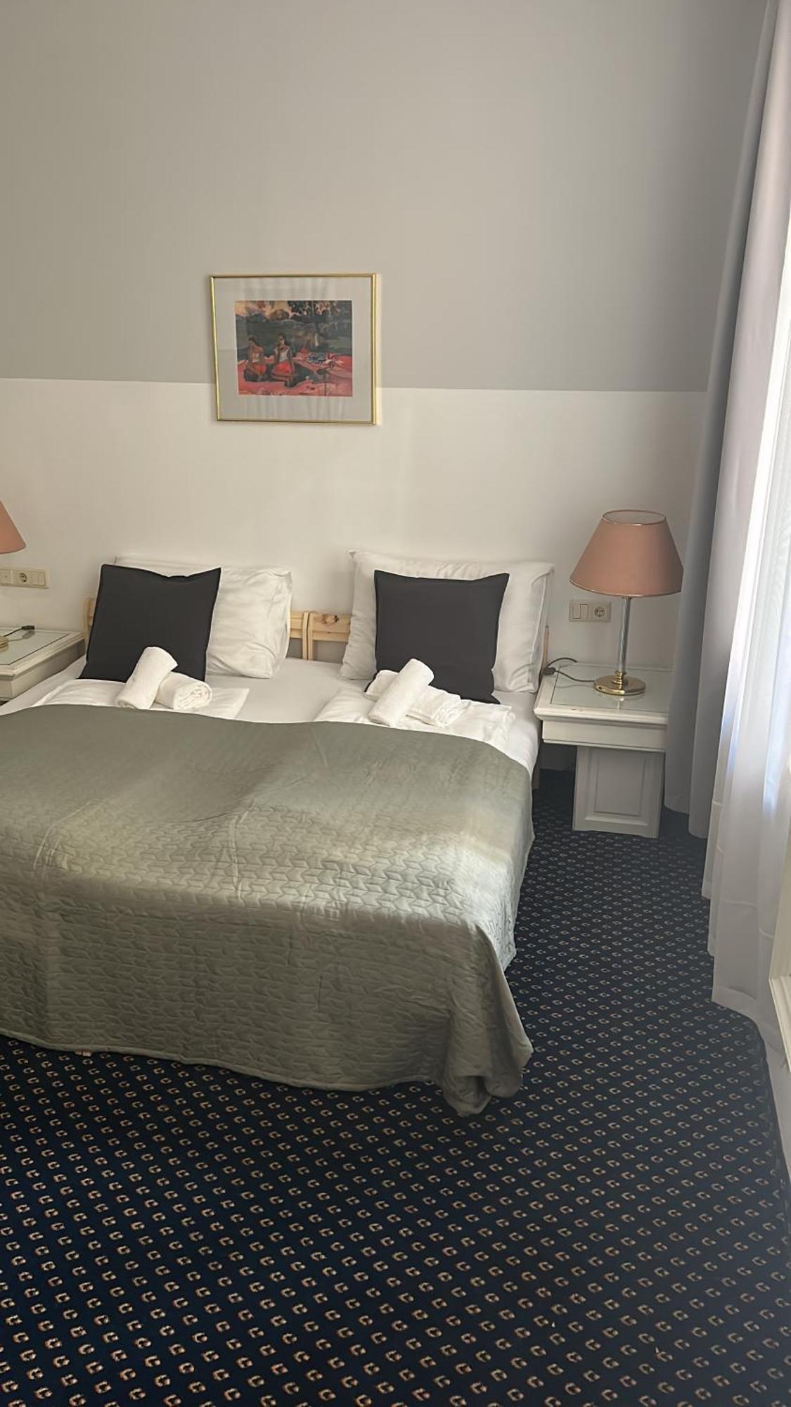 Self-Check-In Hotel Adlon Bécs Kültér fotó